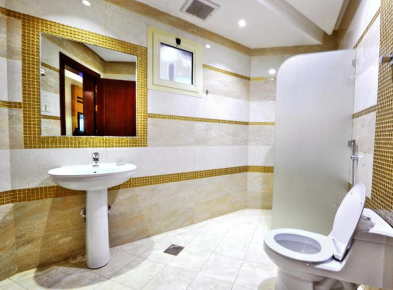 Auris Al Fanar Suites Рияд Екстериор снимка