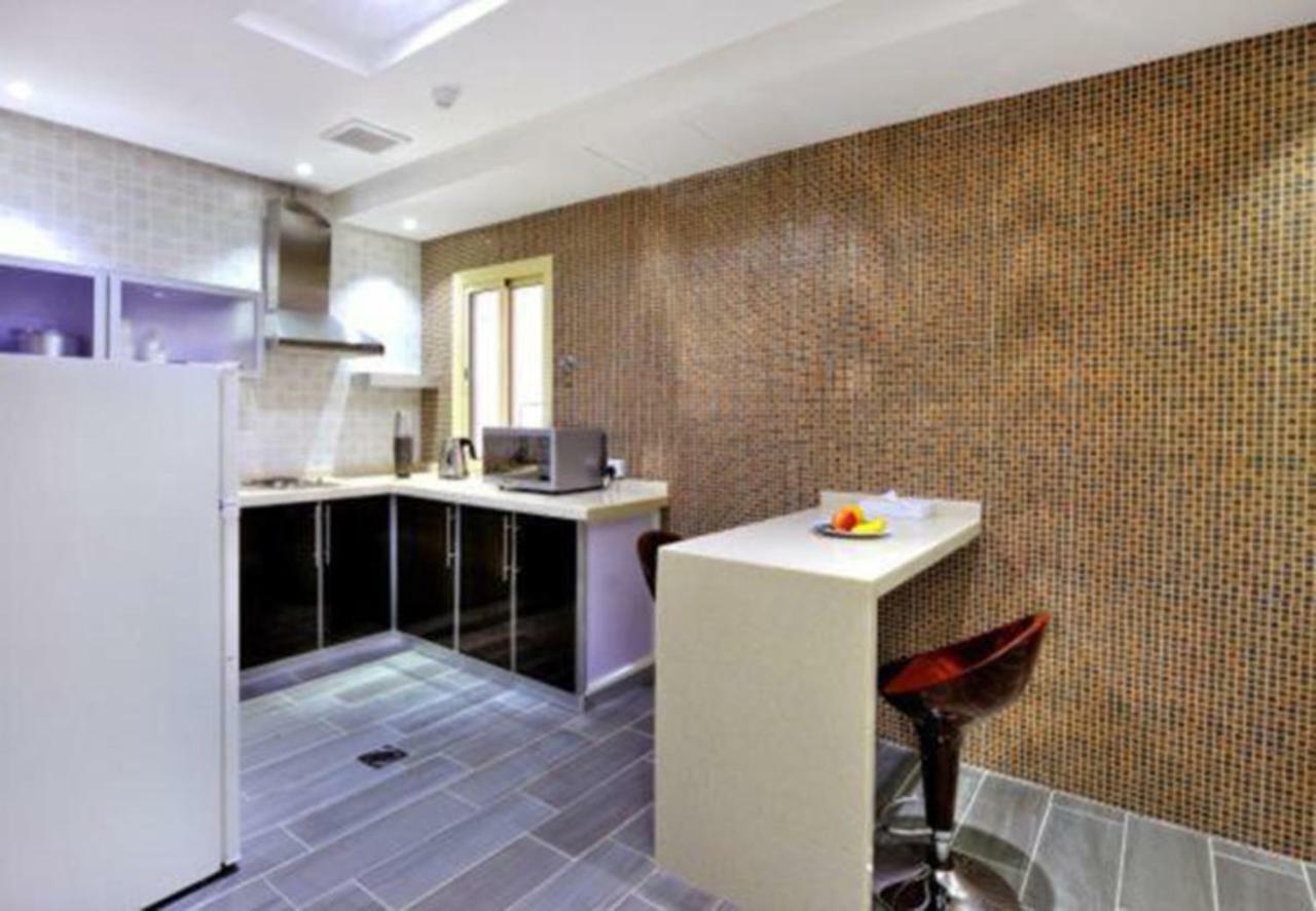 Auris Al Fanar Suites Рияд Екстериор снимка